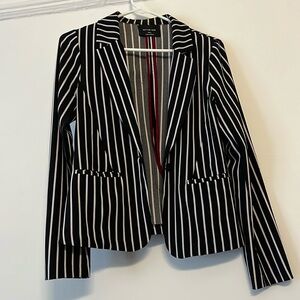 Striped black and white blazer